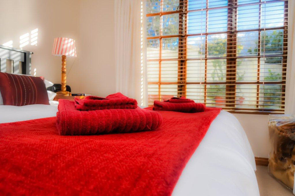 Aan De Bergen Hotel สเวลเลนดาม ภายนอก รูปภาพ